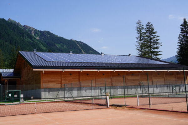 Installation d’une toiture photovoltaïque à Chamonix par Sunvie
