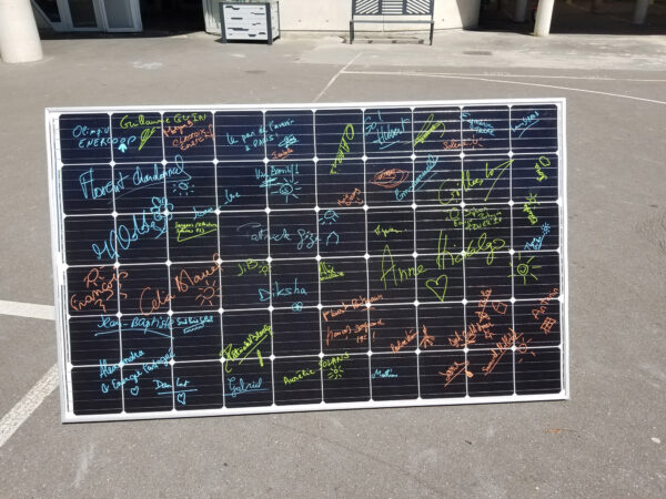 Enercitif Panneau autographe