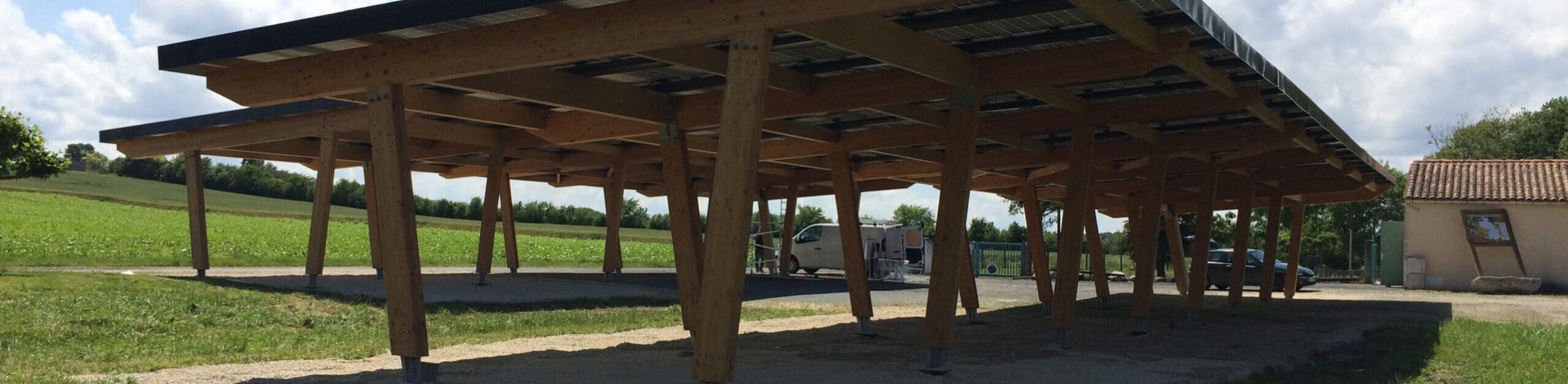 Vibrac – Ombrière photovoltaïque Vibrac - piscine municipale ombrière Photovoltaïque