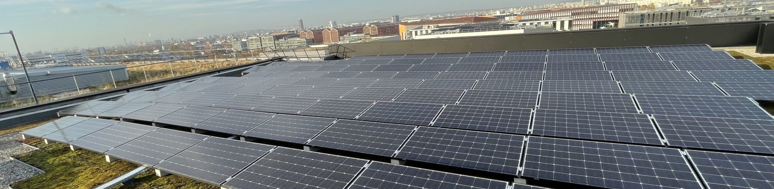 Toiture photovoltaïque – Made by Sunvie Toiture photovoltaïque Made by Sunvie - Le Cargo - Paris